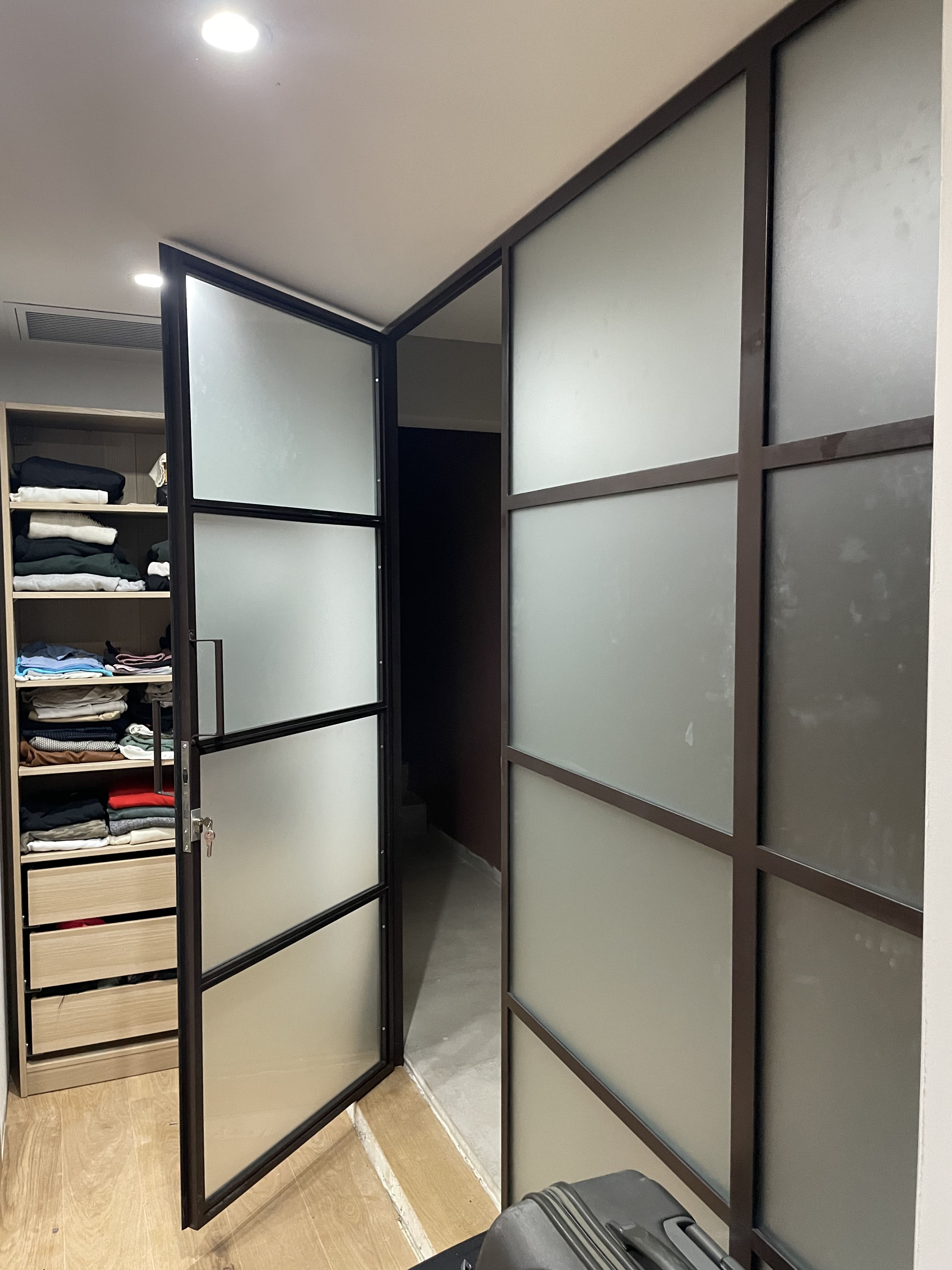 Verrière dressing sur-mesure - métallerie Avignon